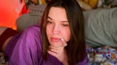 Watch Di_n_Alex's seductive host body in the nude!