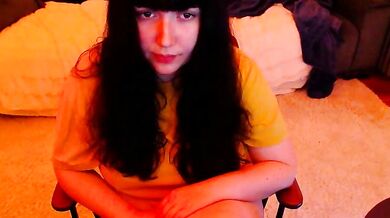 Lynylou's public masturbation tape will make you cum hard - French curvy babe's cheap price tags