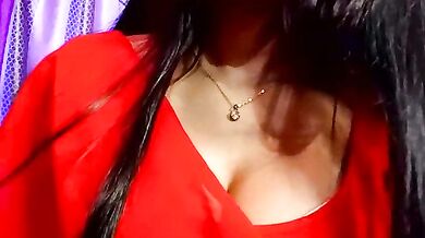 Sexy Sexynora23 gets her tight ass fingered and squirts while getting her middle-priced private price