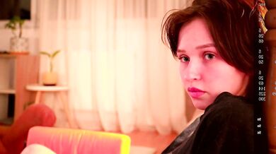 Ms. Dira's stunning show: A seductive diva, Ravishing booty & engaging broadcast for Graceful beauty