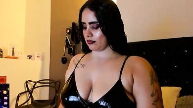 MariaGaitan's Big Tits Get Fisted and Pounded in Latex-and-akuya Action