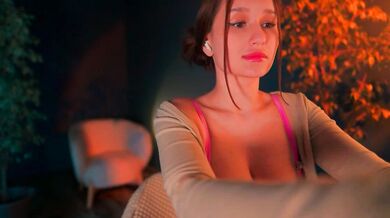 Watch the seductive and whispered Naked Model of Protea in naked video