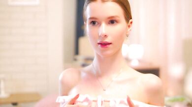 Sultry, a brave influencer, gives a naughty leaky interview with a hot stranger