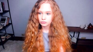 S1ren_s0ng - Beautiful bottom Cam Slut gets seduced and fucked hard in HD