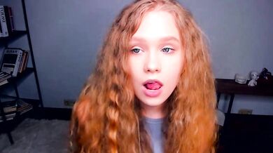 S1ren_s0ng - Beautiful bottom Cam Slut gets seduced and fucked hard in HD