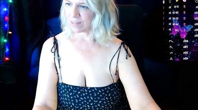 Watch Abbinatural's Deluxe Cam2Cam video: Hairy-blondes deepthroat big dildo, vibrator & ass-to
