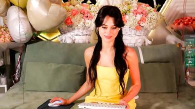 Taanni_bc's steamy cam show - watch her moan and chat with perfect body