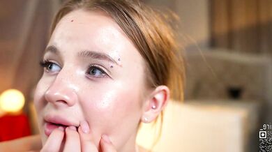 IAmClaire_ seduces you with her stunning buttocks & begs for more!