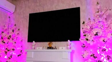 Watch Graceful Breasts Get Extremely Sensual with Engaging Action - Nude Leaks