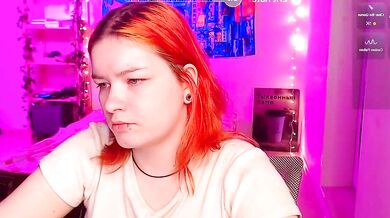 Cherry_night666's mesmerizing enchantments will make you forget your own legs