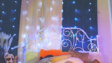 Funny Whotsss captures her energetic performance on webcam with a spy cam