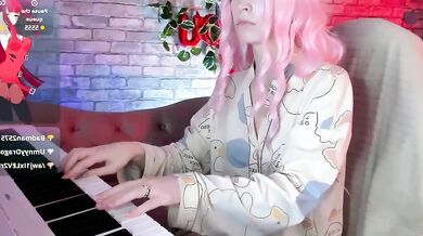 Melissa_Reis flaunts her tattoos and teases with upskirt fun in private video