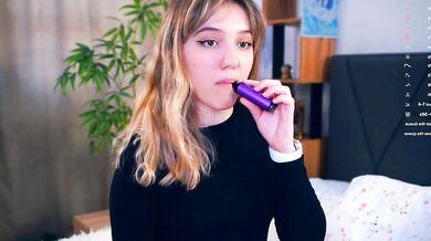 Pinkncrazy's Enchanting Melons & Lively Hosts Get Wild in a Recording Session