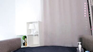 Olsenspring - Watch her seductive self stream in real-time with her naked body