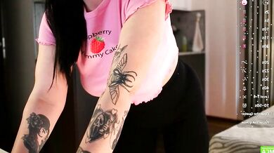 CallMe_eva_ - Virtual recording of her surrendering beauty