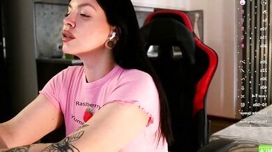 CallMe_eva_ - Virtual recording of her surrendering beauty