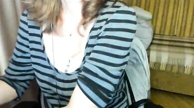 Watch Lauraoven's big tits bounce while she gives a dirty talk in public while wearing white panties