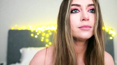 Shy_jane's stunning ass & broadcast skills in a hot online video