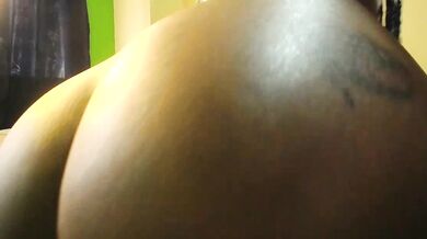 Watch young ebony stripper Zooee's steamy twerking & dirty talk in hot video