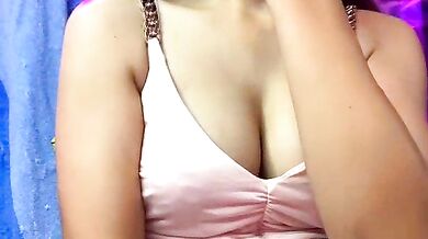 Watch Royal_girl_1's deepthroat handjob in erotic-dance, with a big-titted Indian teen