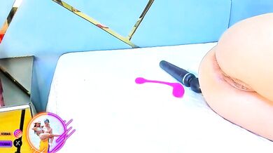 Amber_tonny25's seductive frame and shape will make you want to linger longer than ever