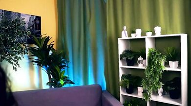 Silverboardley's hot cam show - watch her throbbing desire for hardcore fucking