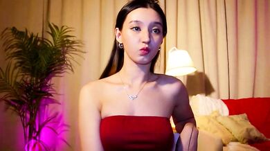 Sarasuo's Delectable Curves: A Nude Recording of a Lovely Enchantress and Her Lovely Descolle