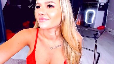Enchanting seductress with perfect curves records herself for your pleasure