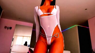 Elegant Enchantress EngagingStreamer & Nude Leaks: Nude Leaks from Evagomez