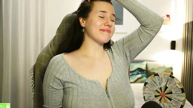 Girl_u_Never_met's stunning backside and charming Muse in a steamy nude leak session