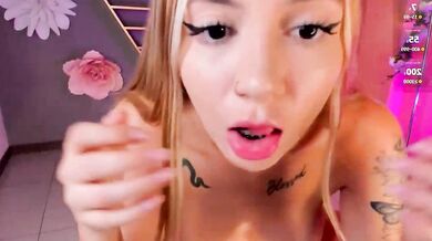 Watch NiaHolland's curvy-young ass bounce while getting drilled in doggy-style on camera