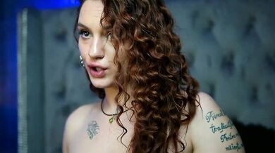 AlexiaDolce's public fingering & blowjob records will make you drool!