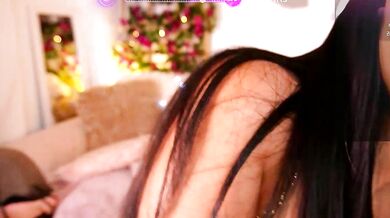 Jenny_roberts96 sensually surrendering to her erotic desires with her juicy curves and seductive booty