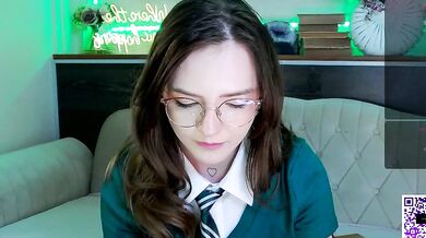 Ginger_Pie goes wild on Ecstatic Shivers stream with intense cam action and intense chemistry