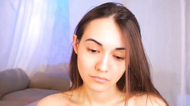 Enjoy the hypnotic beat of this real-life influencer's passionate lovemaking