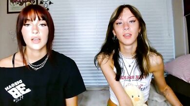 Raycarterr: The ultimate influencer's naked cam show