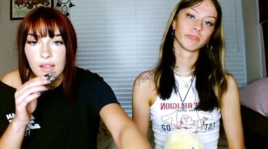 Raycarterr: The ultimate influencer's naked cam show