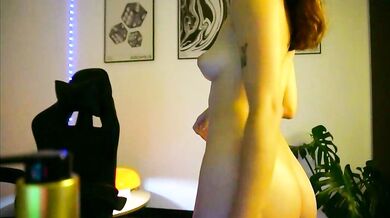 Check out Lovely Diva's steamy cam show in this exclusive online stream!