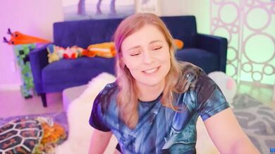 Watch ASIRA Ocean's seductive assets and stunning body in a sexy video