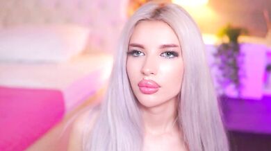 Juicy_Jessye plays a role-play role and deepthroats like a pro in front of her cuckold mistresses