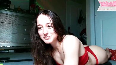 Scarlett Gracevip, the hot and voluptuous cam slut, is the ultimate porn star in this video