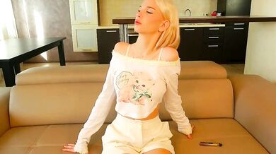 Enjoy the full compilation of Energetic streamers who love to play with tape