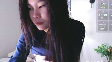 Watch how this petite Asian teen gets off by jerking off to private instruction and a hot oil show