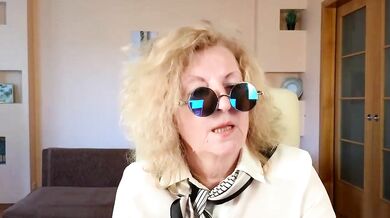 Clair_Clavodile gets her big ass drilled hard & takes a messy creampie upskirt