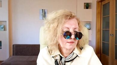 Clair_Clavodile gets her big ass drilled hard & takes a messy creampie upskirt