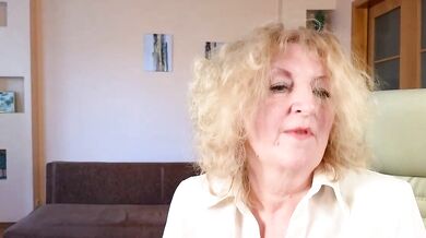 Clair_Clavodile gets her big ass drilled hard & takes a messy creampie upskirt