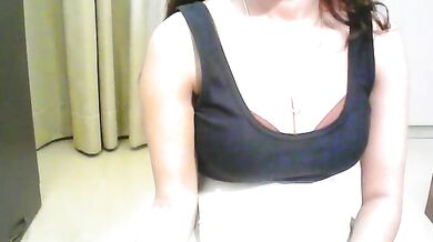 Watch Indian teen babe ragini_m_m_s squirt as she gets her cheap panties ripped off and gets spanked