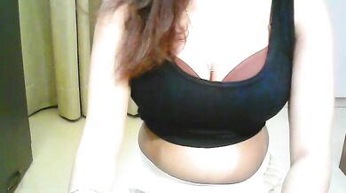 Watch Indian teen babe ragini_m_m_s squirt as she gets her cheap panties ripped off and gets spanked