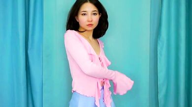 coventinaashfield's stunning body is irresistible to a young man on cam