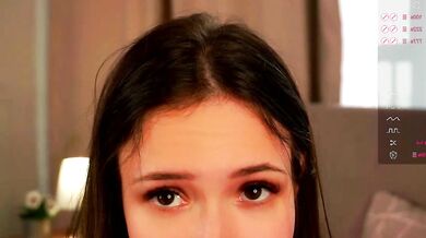 Edlinbenny, the seductive Cam Slut, is enchantress and pornstar in one!